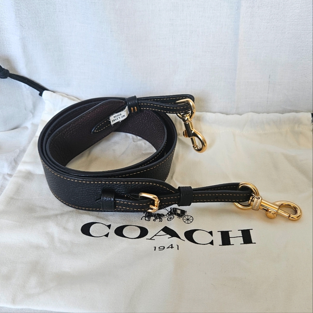 Coach Novelty Strap (Pebbled Leather)